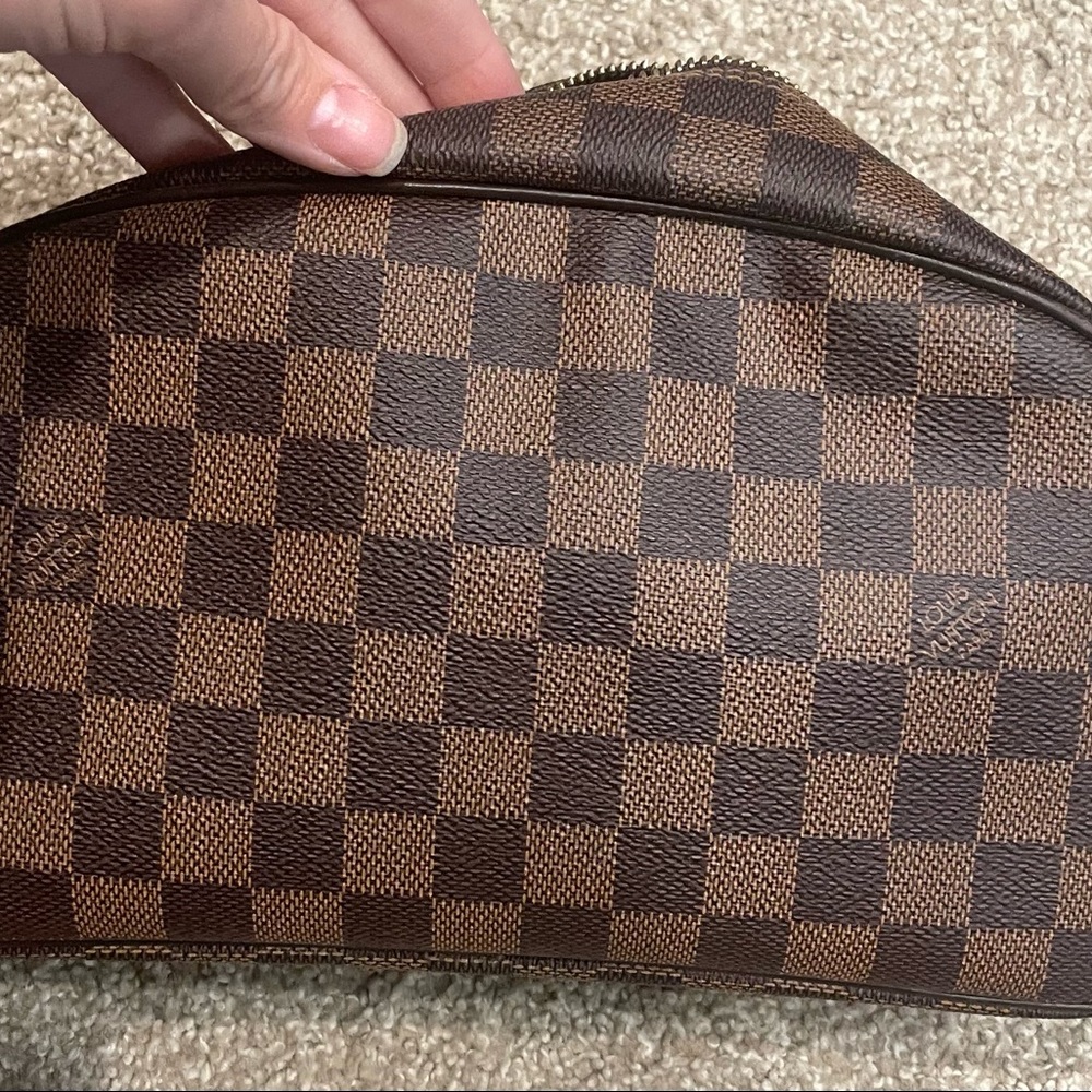 Louis Vuitton Toiletry, Cosmetic bag